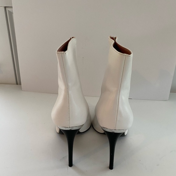 Zara white pointy booties - Picture 7 of 7